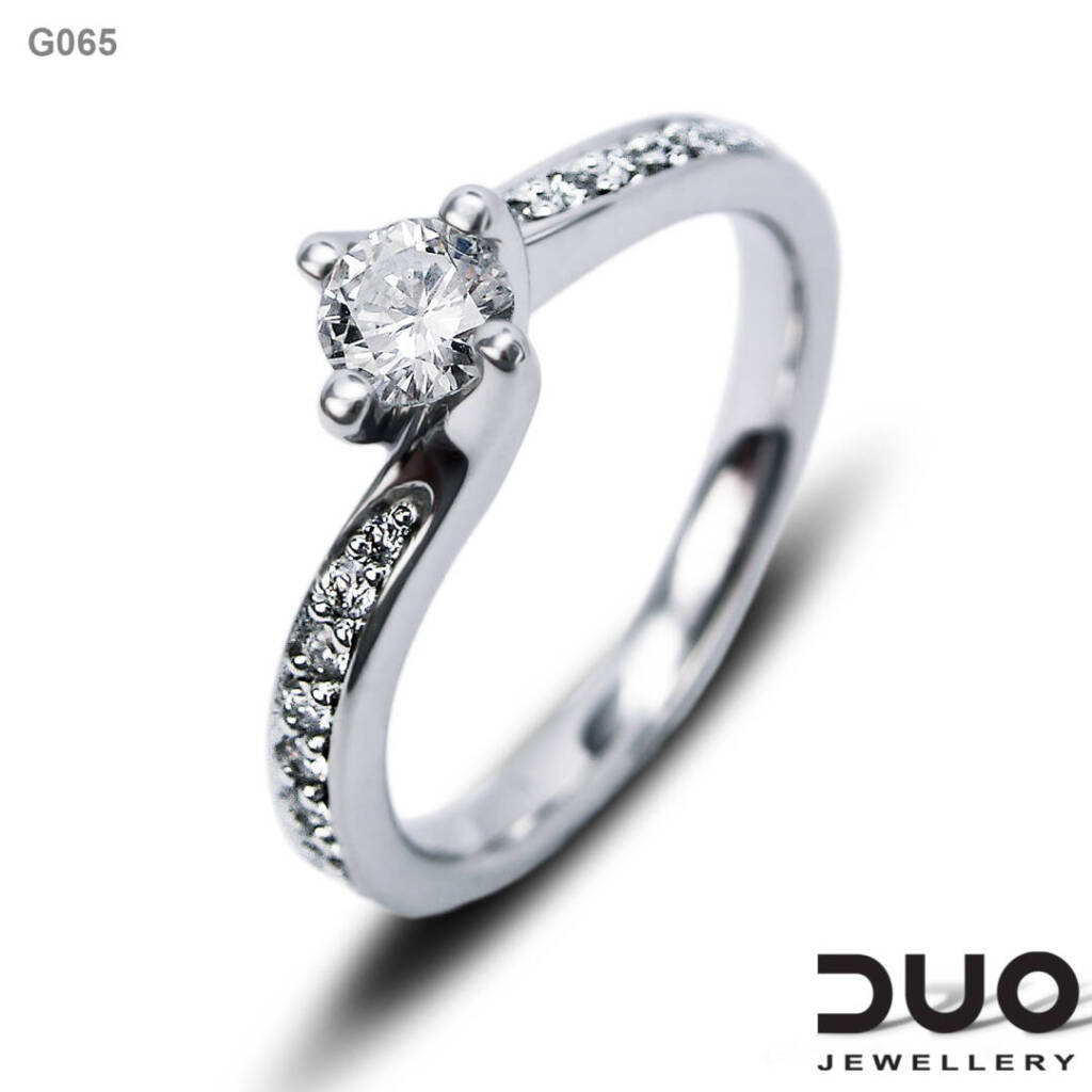 Годежен пръстен G065- Годежен пръстен от бяло злато с диаманти