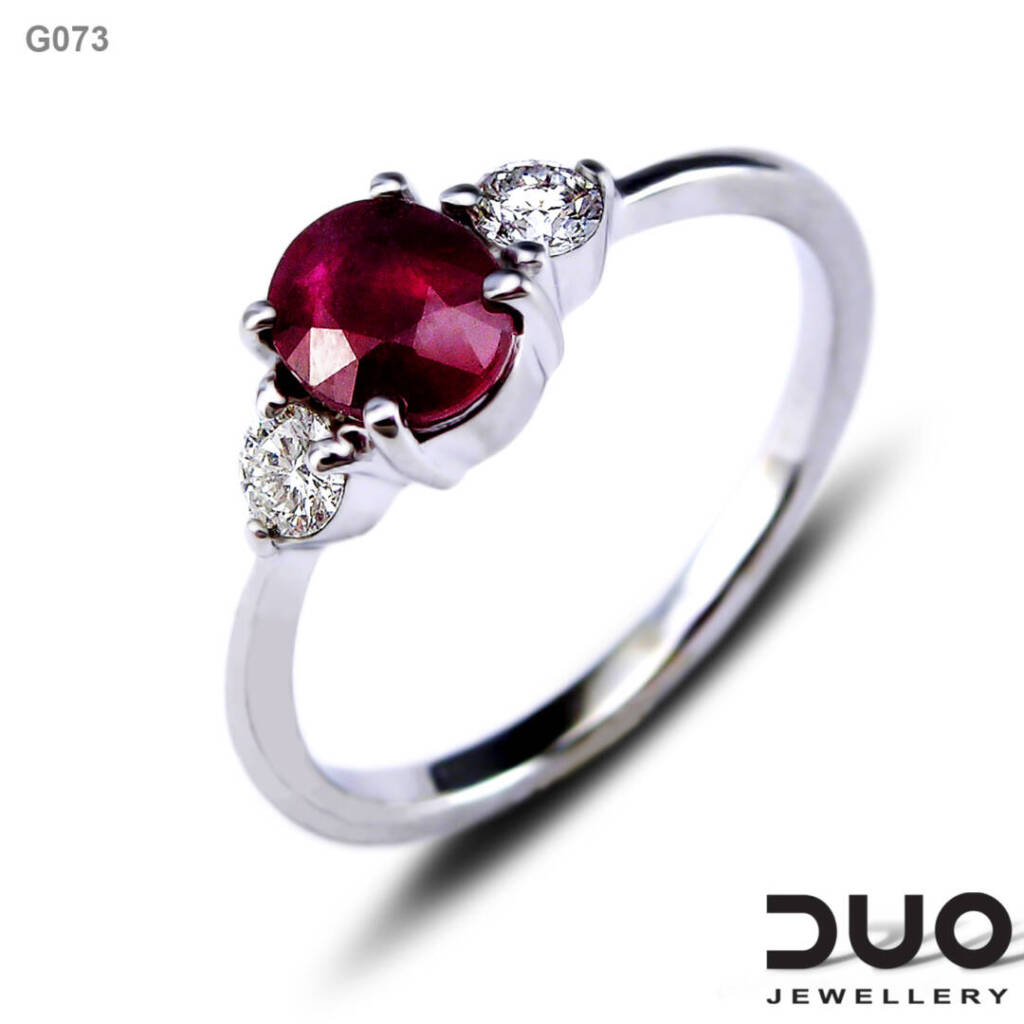 Годежен пръстен G073 - Годежен пръстен от бяло злато с диаманти