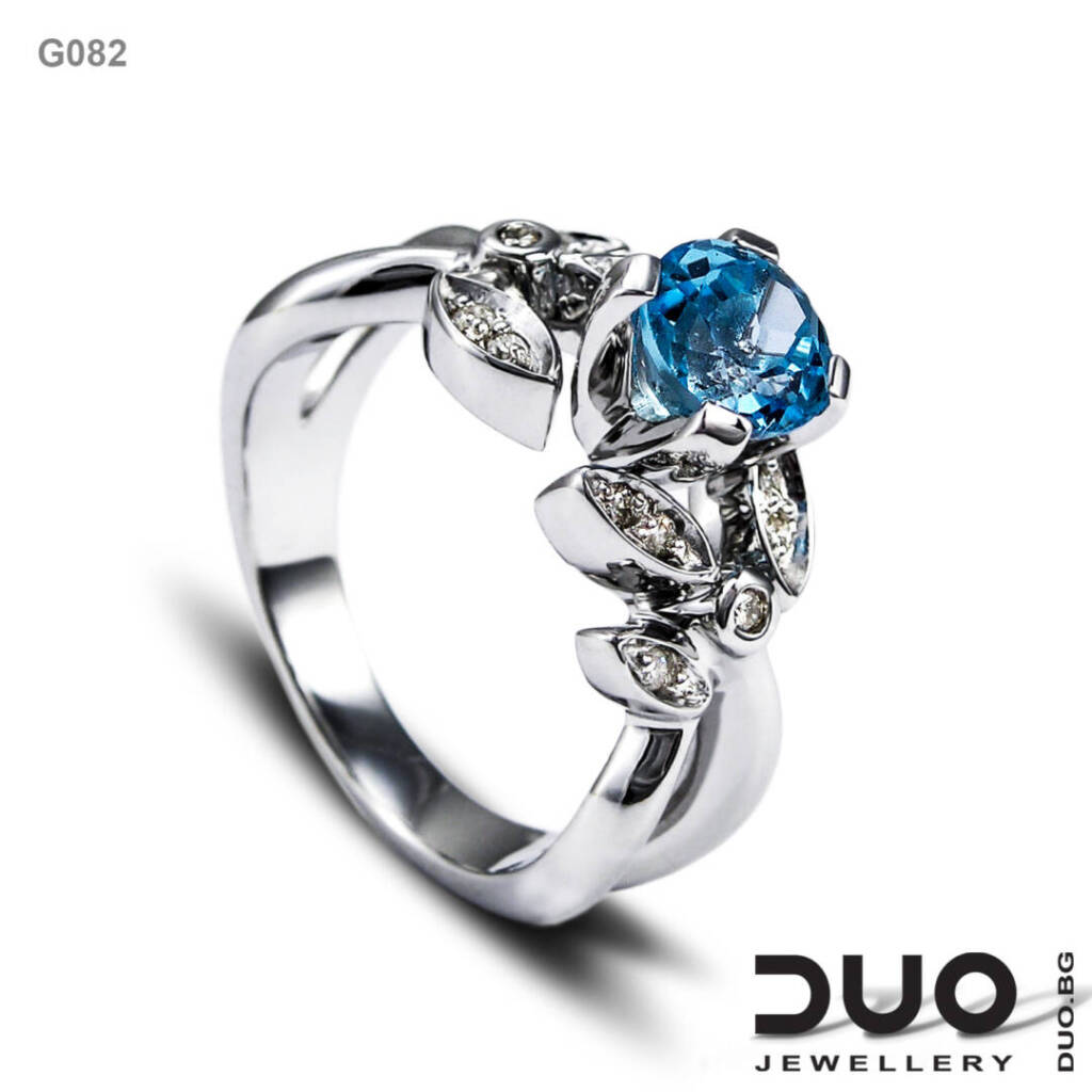 Годежен пръстен G082- Годежен пръстен от бяло злато с диаманти