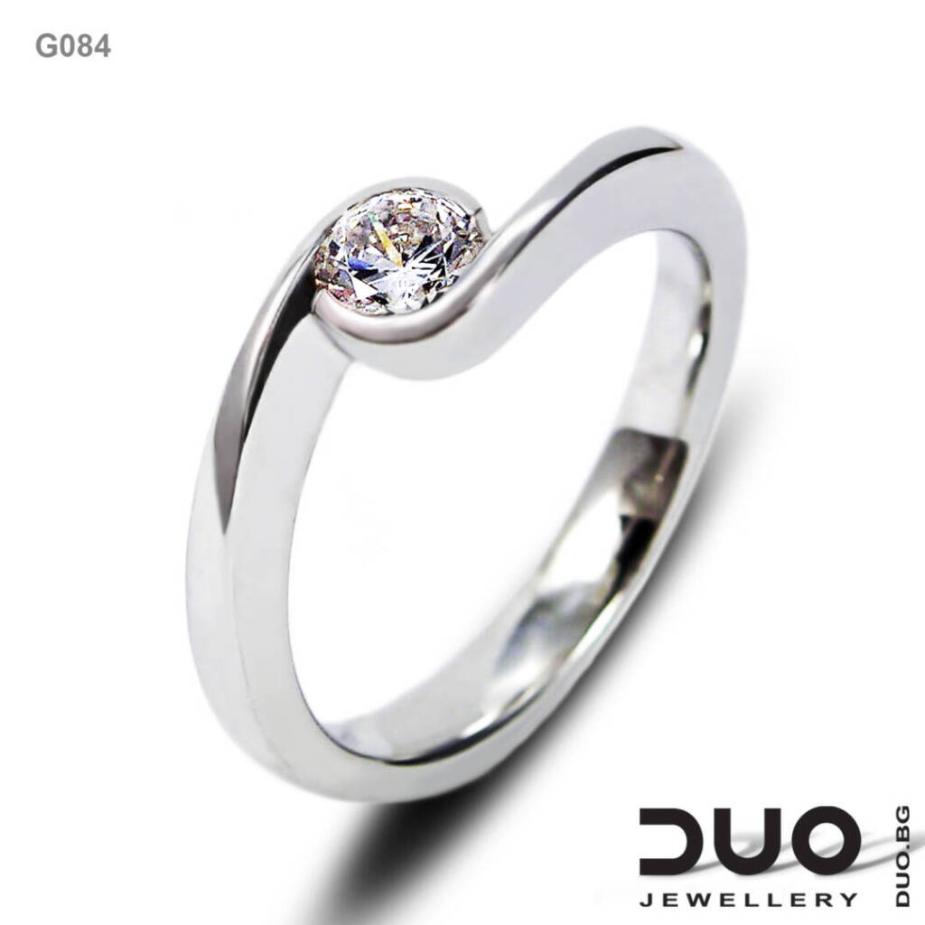 Годежен пръстен G084- Годежен пръстен от бяло злато и диамант