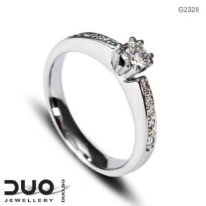 Годежен пръстен G2328 - Годежен пръстен от бяло злато с диаманти