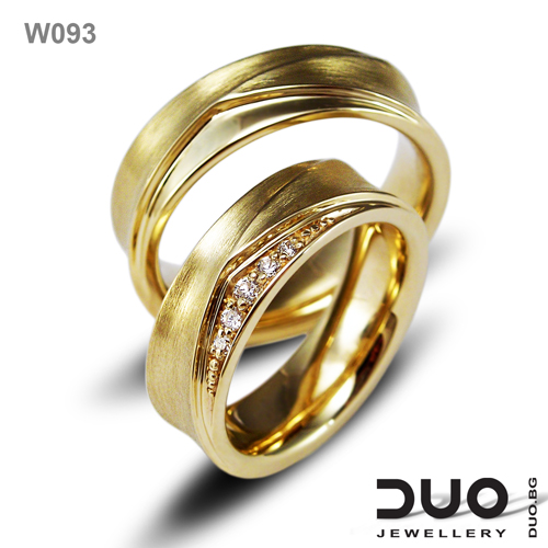 Брачни халки W093 - Венчални халки от жълто злато с диаманти