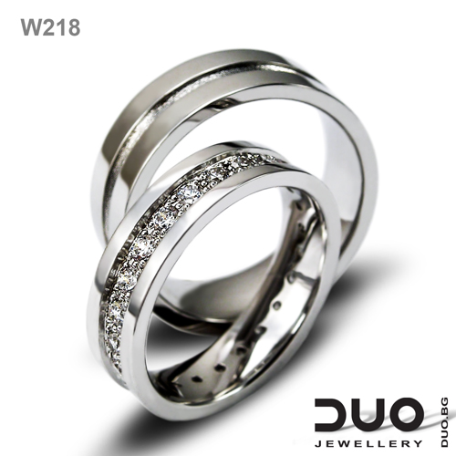 Брачни халки W218 - Венчални халки от бяло злато с диаманти